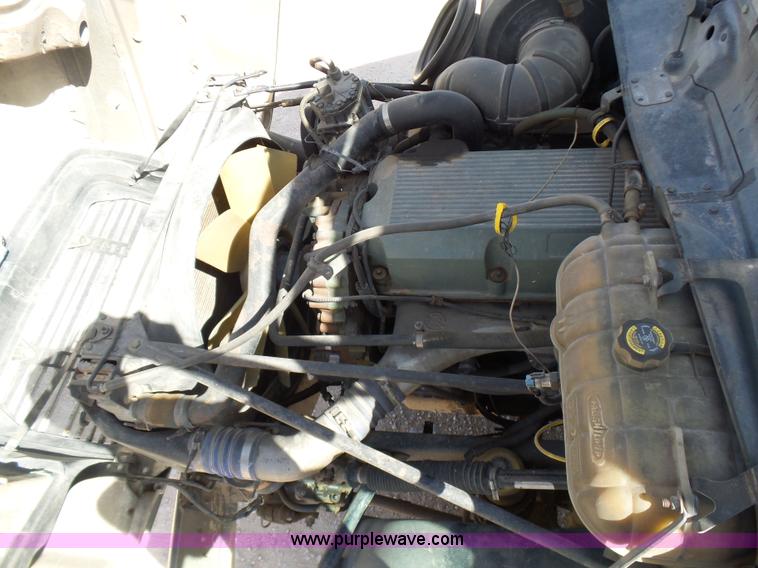 image for item J1262 1998 Freightliner Century Class semi truck