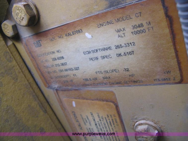 image for item J2892 2005 Freightliner Business Class M2 truck cab and chassis