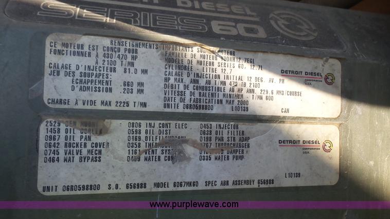 image for item J4703 2001 International Eagle 9400i semi truck