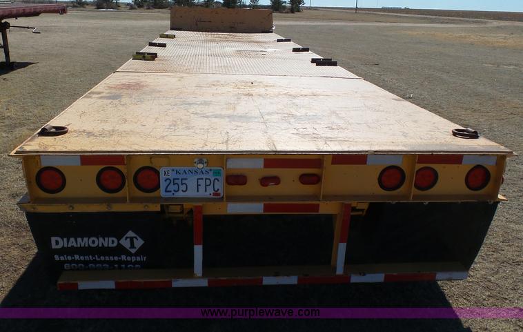 image for item J6233 1986 Birmingham drop deck trailer