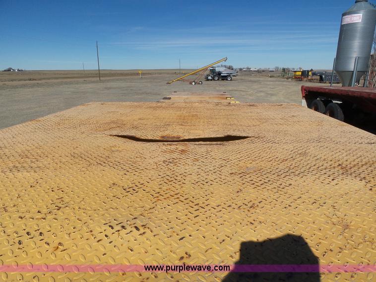 image for item J6233 1986 Birmingham drop deck trailer