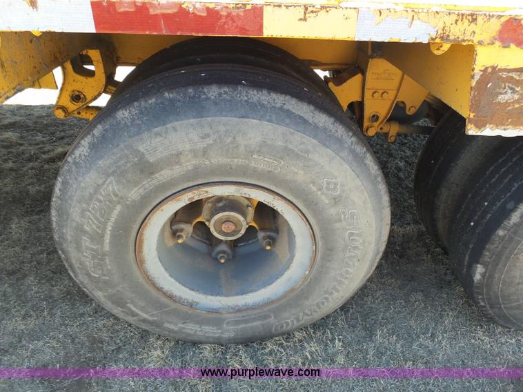 image for item J6233 1986 Birmingham drop deck trailer