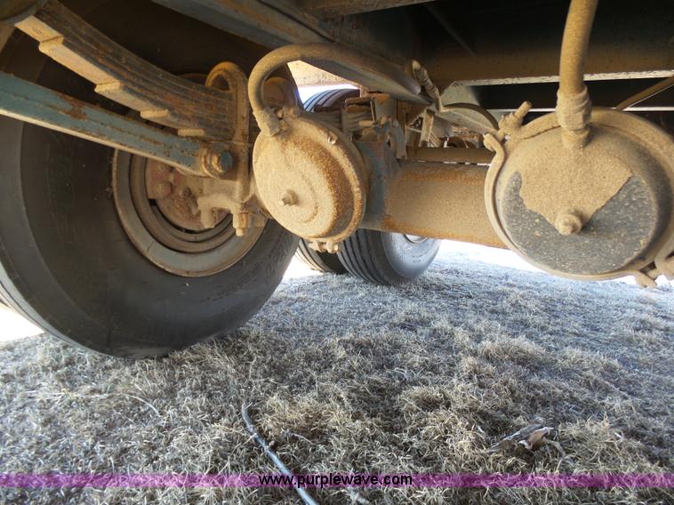 image for item J6233 1986 Birmingham drop deck trailer