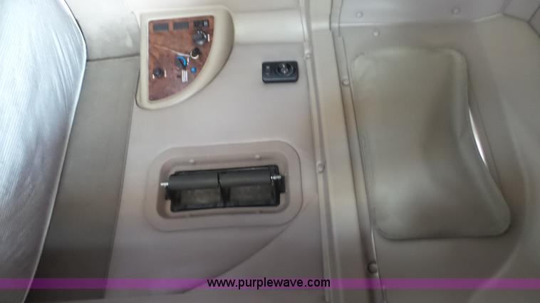 image for item J7268 2006 International 9200i semi truck