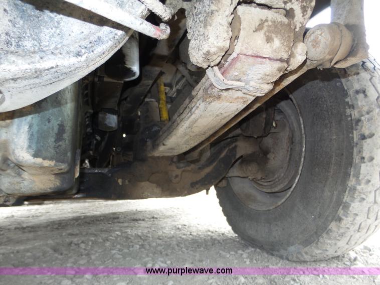 image for item J8849 1992 Freightliner FLD semi truck