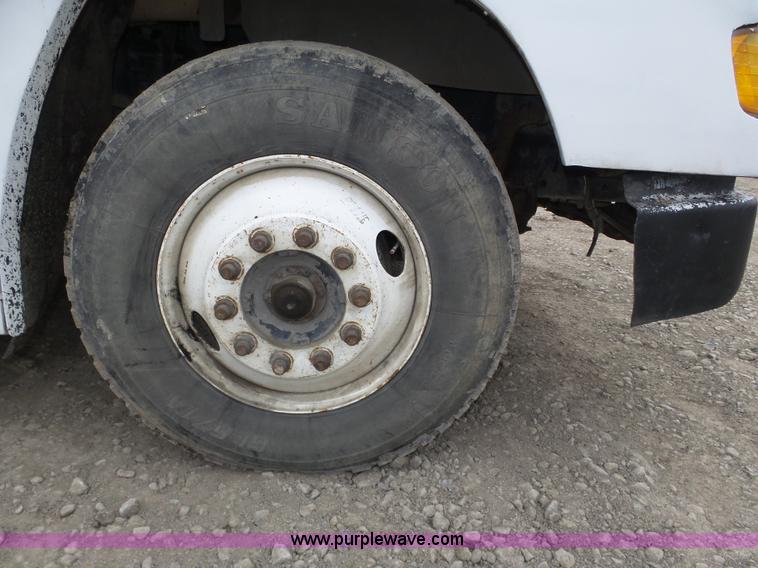 image for item J8849 1992 Freightliner FLD semi truck