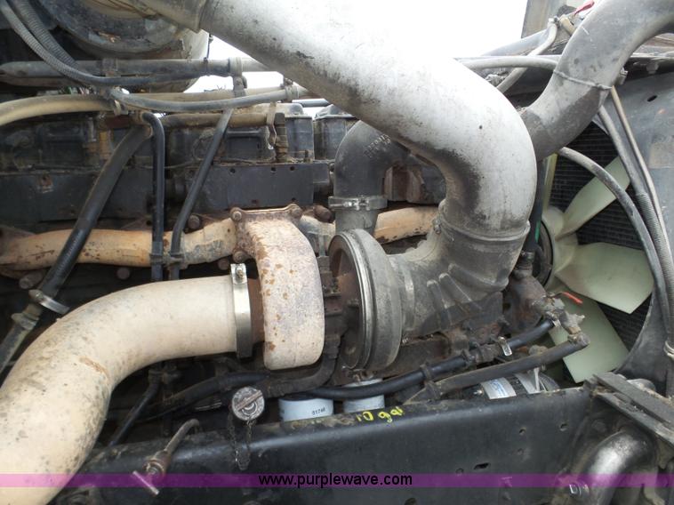 image for item J8850 1996 Freightliner FLD semi truck