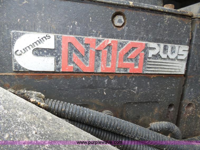 image for item J8850 1996 Freightliner FLD semi truck