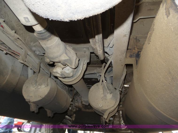 image for item J8850 1996 Freightliner FLD semi truck