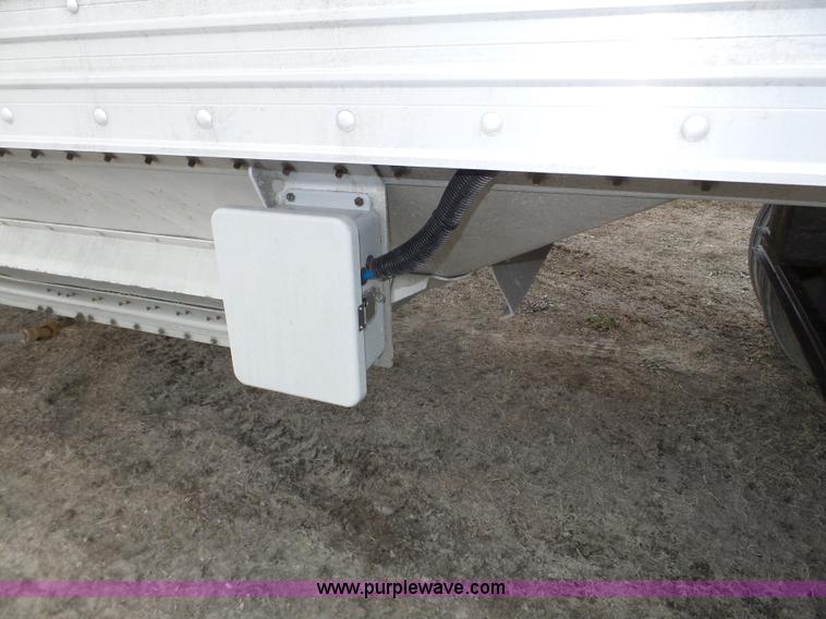 image for item J8912 2010 Timpte Super Hopper double hopper grain trailer