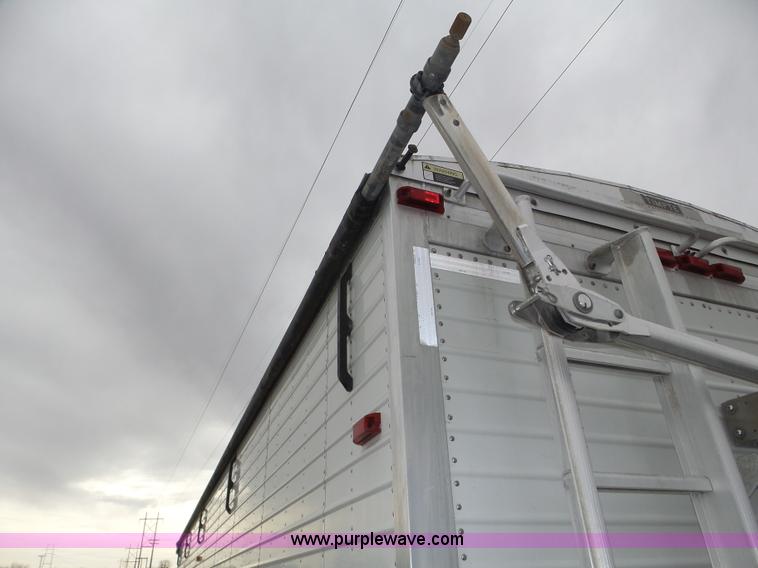 image for item J8912 2010 Timpte Super Hopper double hopper grain trailer