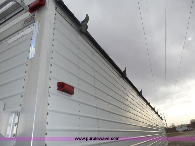 image for item J8912 2010 Timpte Super Hopper double hopper grain trailer