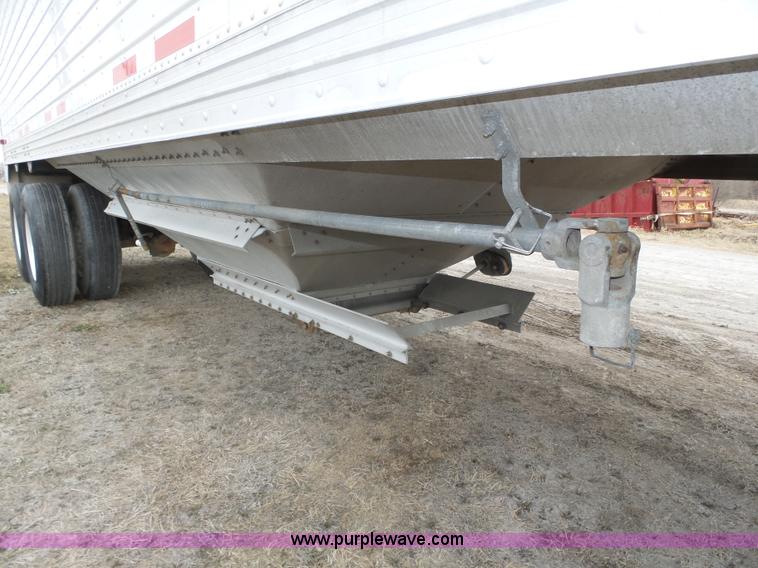 image for item J8912 2010 Timpte Super Hopper double hopper grain trailer