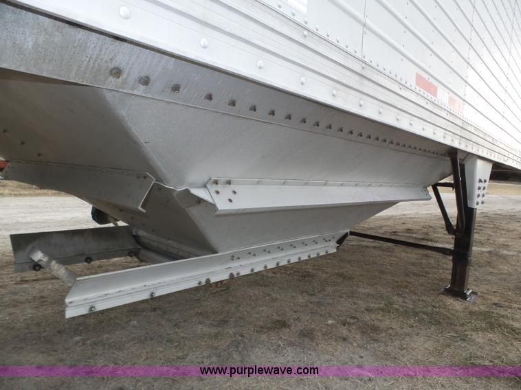 image for item J8912 2010 Timpte Super Hopper double hopper grain trailer