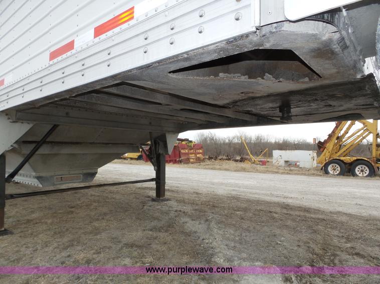 image for item J8912 2010 Timpte Super Hopper double hopper grain trailer