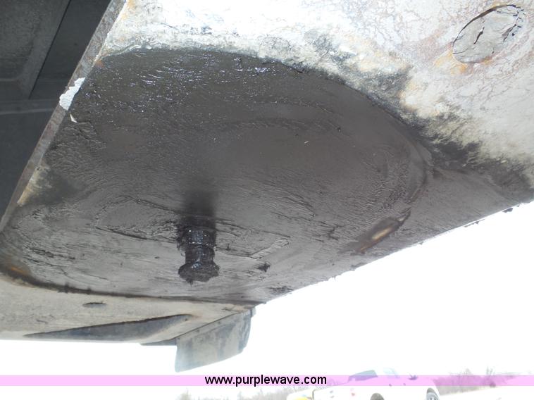 image for item J8912 2010 Timpte Super Hopper double hopper grain trailer