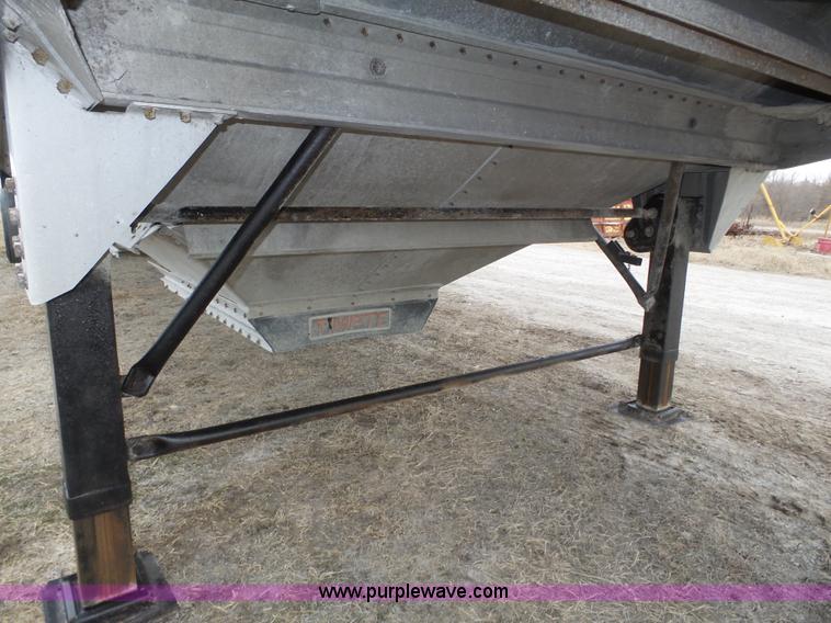 image for item J8912 2010 Timpte Super Hopper double hopper grain trailer