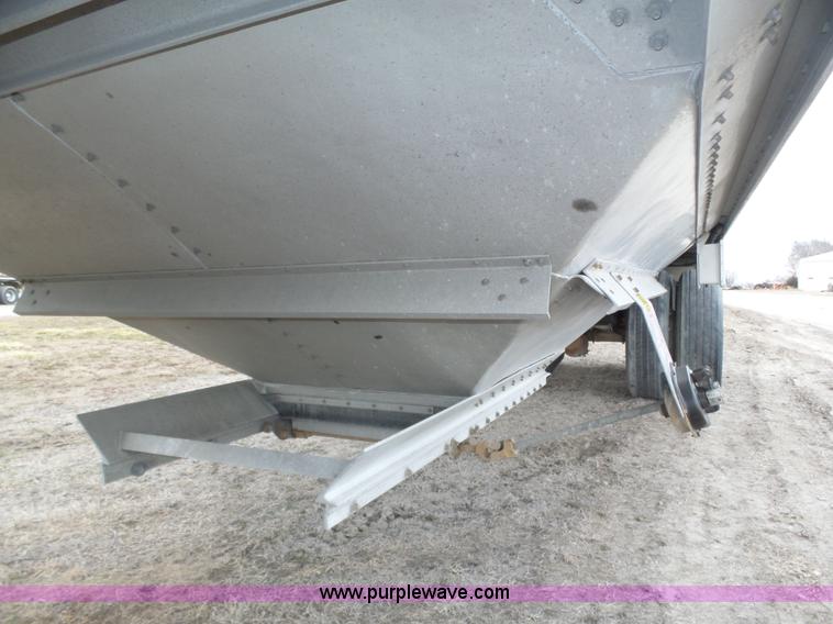image for item J8912 2010 Timpte Super Hopper double hopper grain trailer