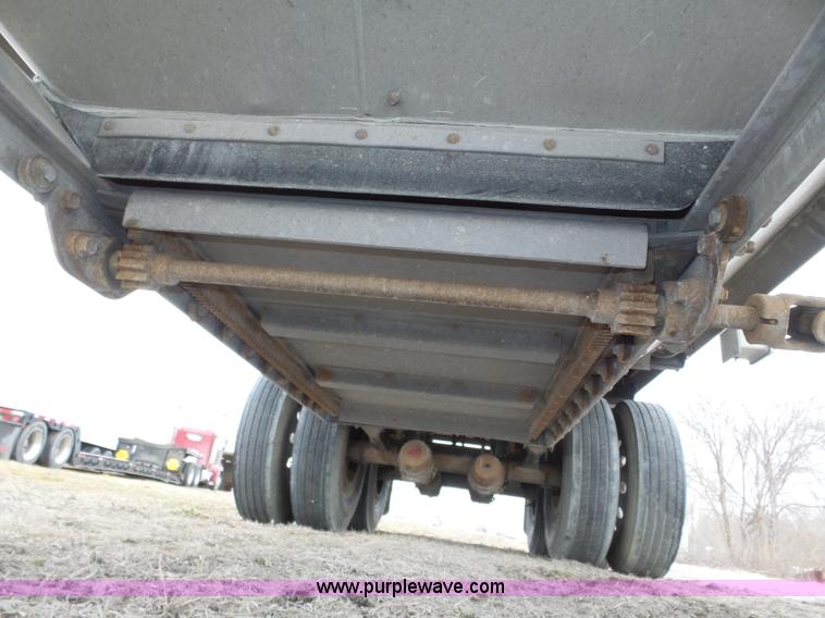 image for item J8912 2010 Timpte Super Hopper double hopper grain trailer