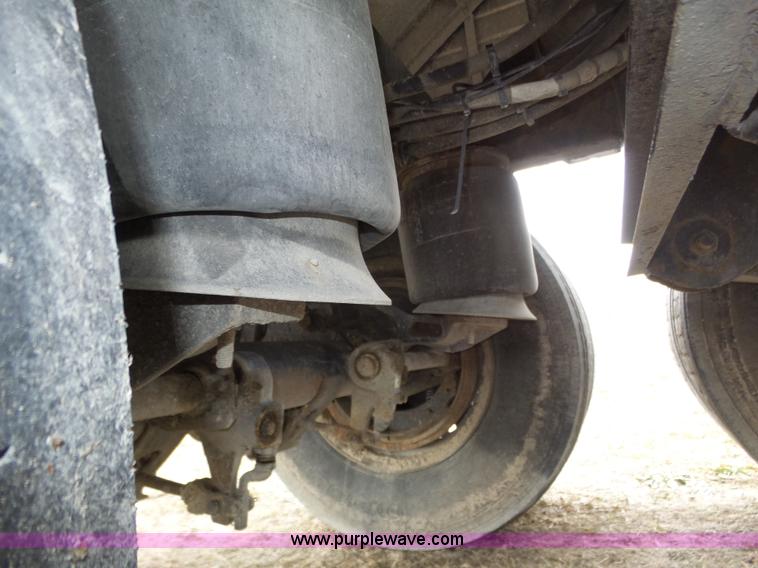 image for item J8912 2010 Timpte Super Hopper double hopper grain trailer