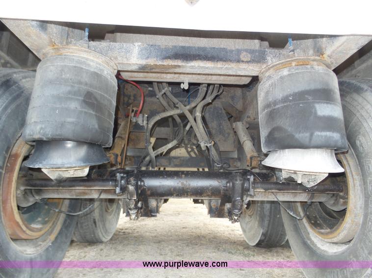 image for item J8912 2010 Timpte Super Hopper double hopper grain trailer