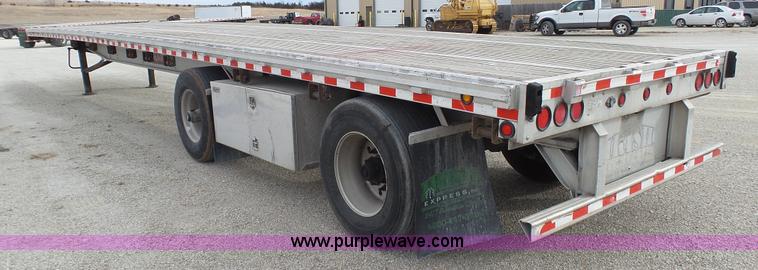 image for item K5009 2008 Chaparral flatbed trailer