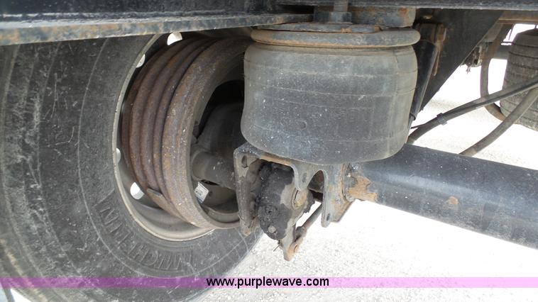 image for item K5010 2007 Transcraft Eagle II flatbed trailer