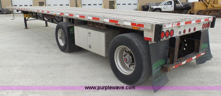 image for item K5011 2007 Transcraft Eagle II flatbed trailer