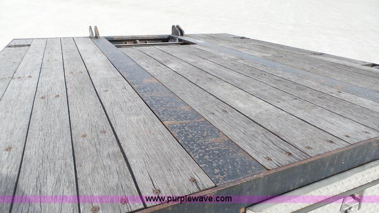 image for item K5100 2008 XL Specialized XL80MFG double drop deck equipment trailer