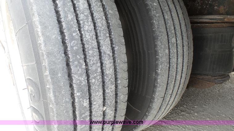 image for item K5100 2008 XL Specialized XL80MFG double drop deck equipment trailer