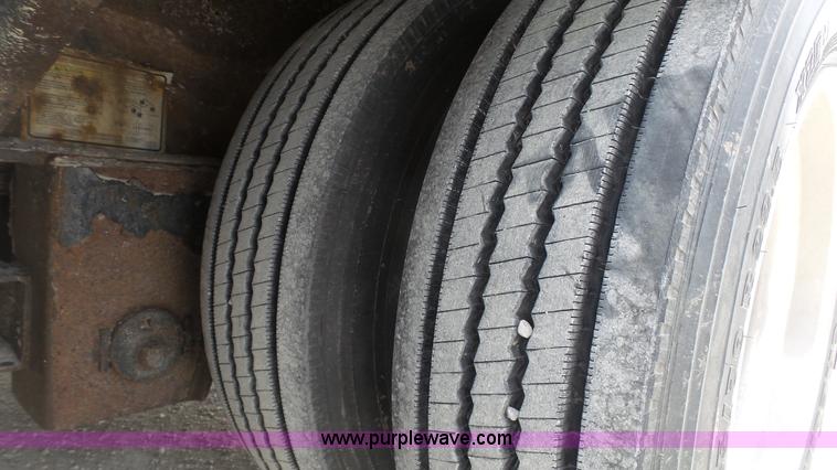 image for item K5100 2008 XL Specialized XL80MFG double drop deck equipment trailer