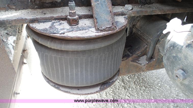 image for item K5100 2008 XL Specialized XL80MFG double drop deck equipment trailer