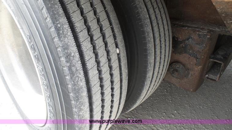 image for item K5100 2008 XL Specialized XL80MFG double drop deck equipment trailer