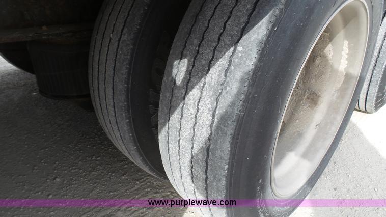 image for item K5100 2008 XL Specialized XL80MFG double drop deck equipment trailer