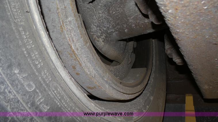 image for item K5100 2008 XL Specialized XL80MFG double drop deck equipment trailer