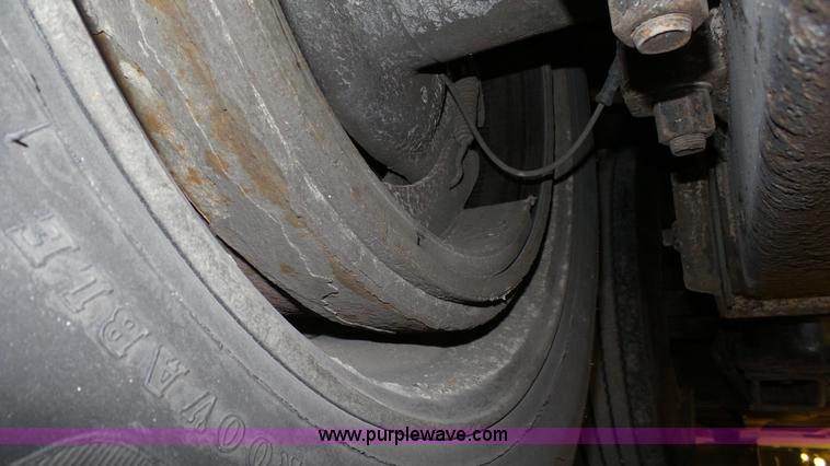 image for item K5100 2008 XL Specialized XL80MFG double drop deck equipment trailer