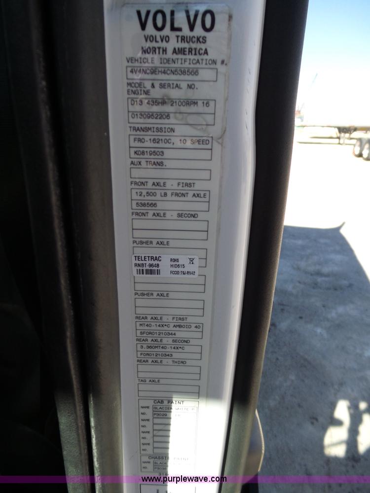 image for item K5759 2012 Volvo VNL semi truck