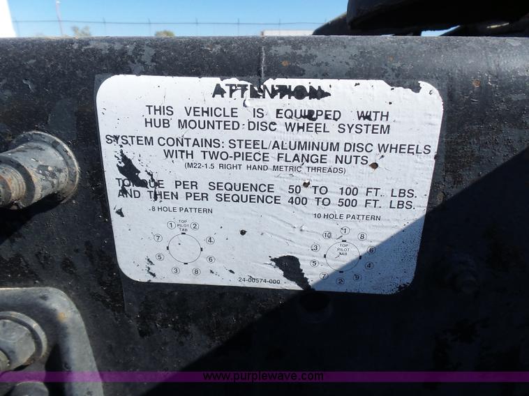 image for item K5760 1996 Freightliner FLD112 semi truck