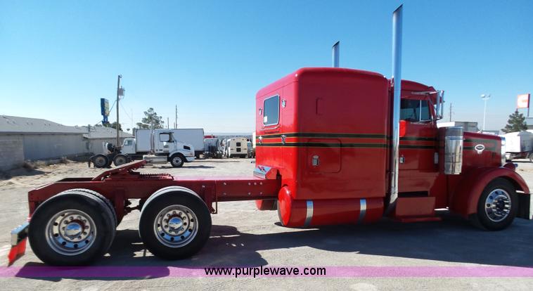 image for item K5761 1993 Peterbilt 379 semi truck