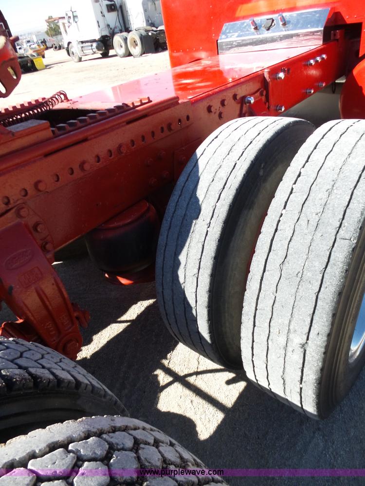 image for item K5761 1993 Peterbilt 379 semi truck