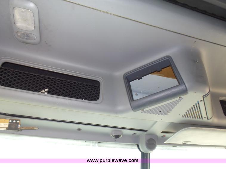 image for item K5767 2005 Freightliner Columbia semi truck