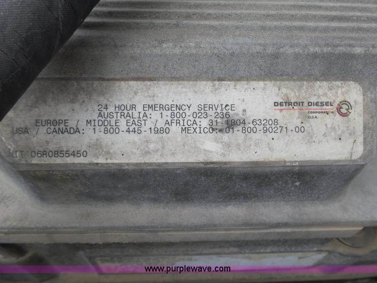 image for item K5768 2006 Freightliner Columbia semi truck