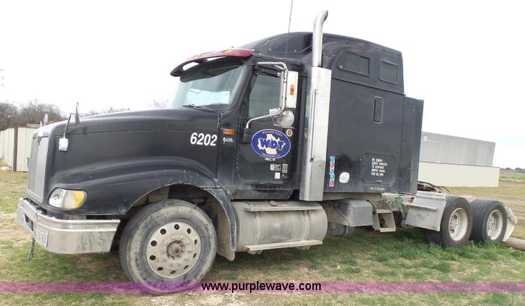 image for item K5769 2007 International 9400i semi truck