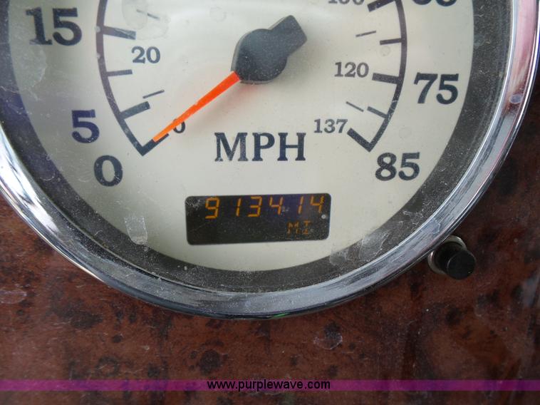 image for item K5769 2007 International 9400i semi truck