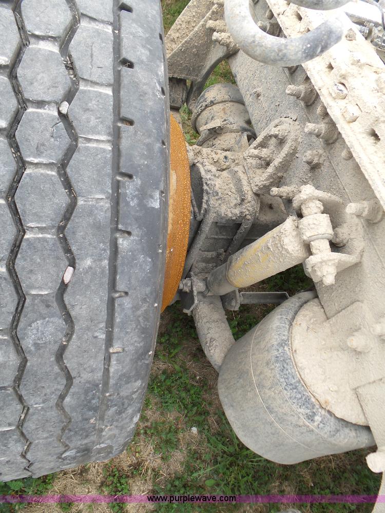 image for item K5769 2007 International 9400i semi truck