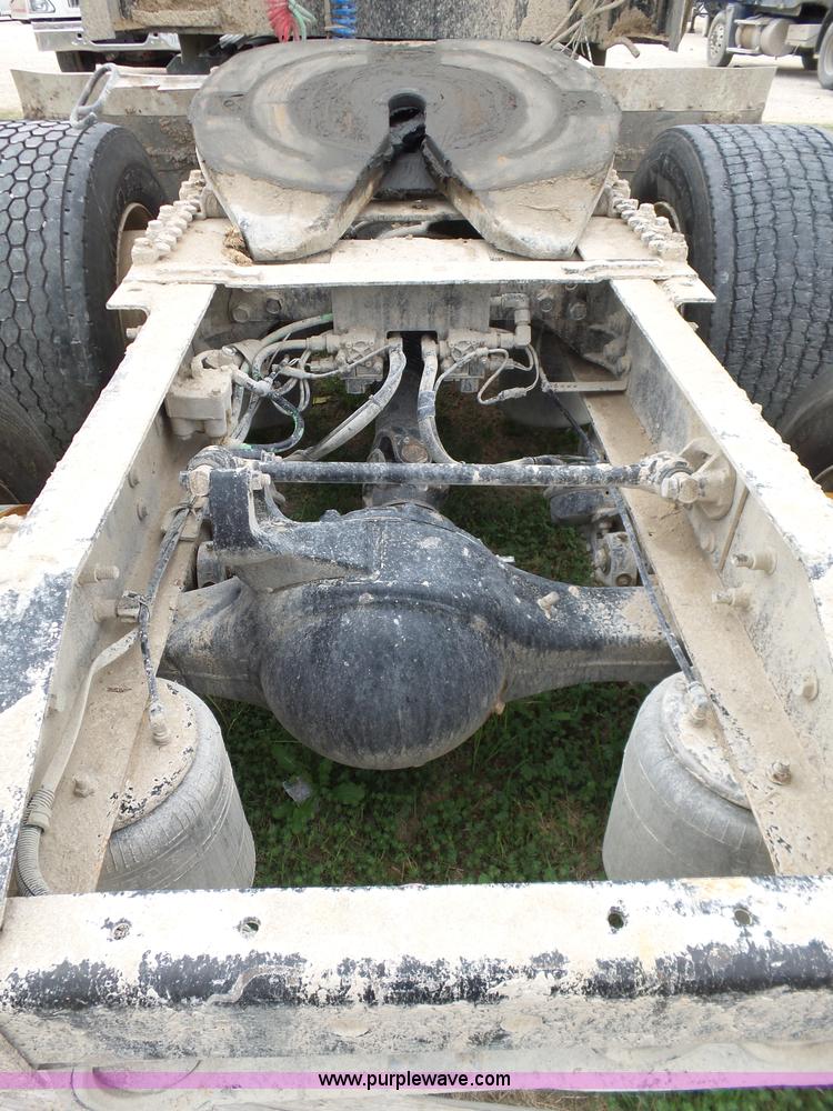 image for item K5769 2007 International 9400i semi truck