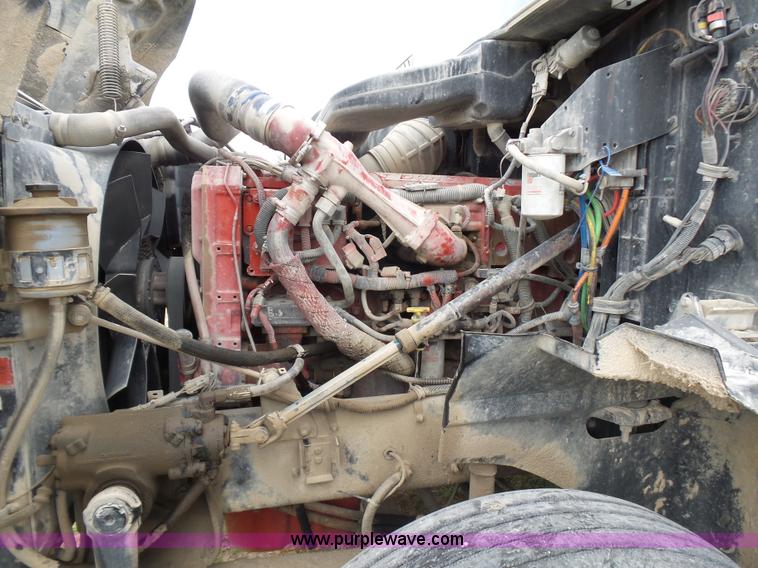 image for item K5769 2007 International 9400i semi truck