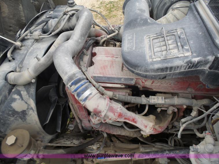 image for item K5769 2007 International 9400i semi truck