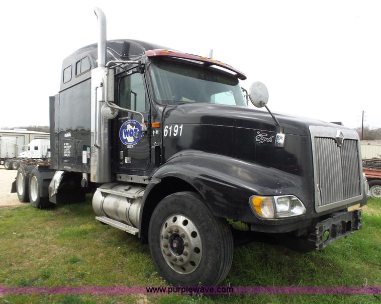 image for item K5770 2007 International 9400i semi truck