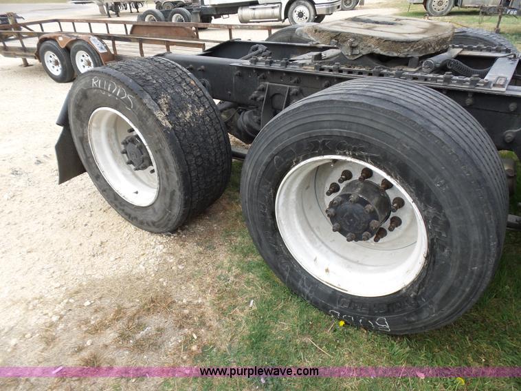 image for item K5770 2007 International 9400i semi truck